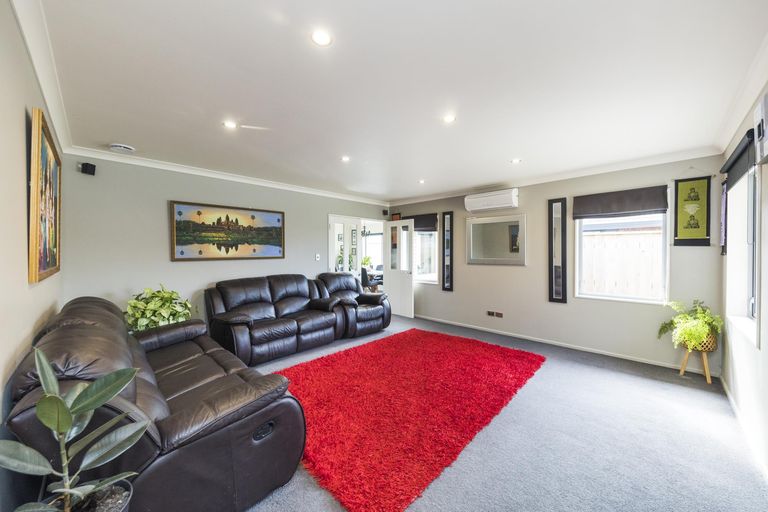 Photo of property in 9 Dryden Court, Kelvin Grove, Palmerston North, 4414