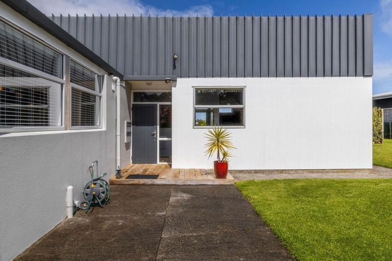 Photo of property in 22 Pickwick Road, Otamatea, Wanganui, 4571