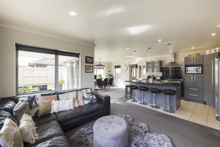 Photo of property in 9 Dryden Court, Kelvin Grove, Palmerston North, 4414