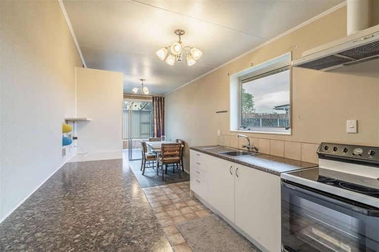 Photo of property in 2 Brooke Street, Heidelberg, Invercargill, 9812
