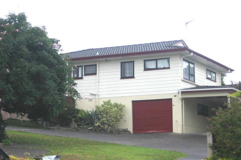 Photo of property in 1/21 Leiden Place, Totara Vale, Auckland, 0629
