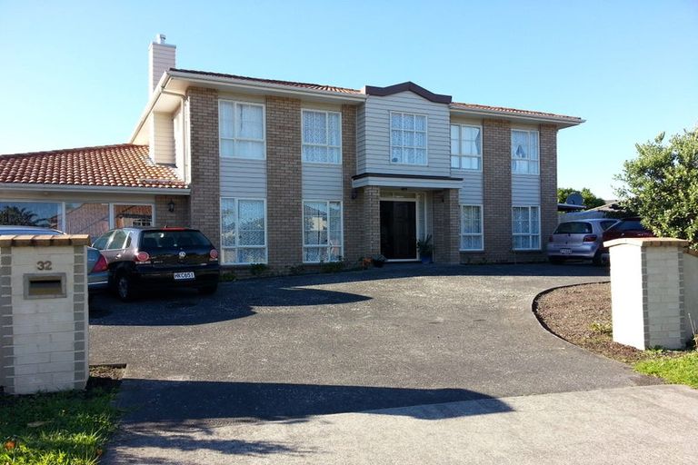 Photo of property in 32 Middlefield Drive, East Tamaki Heights, Auckland, 2016