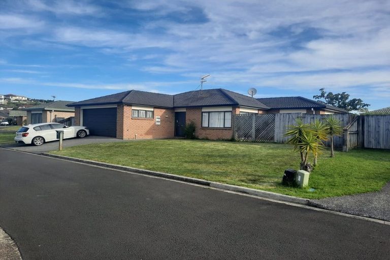 Photo of property in 4 Ettrick Lane, Papakura, 2110