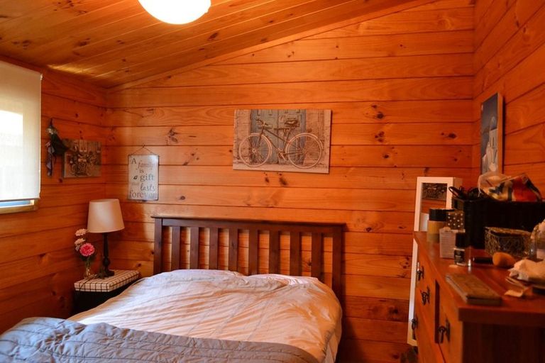 Photo of property in 1a Yeo Place, Taradale, Napier, 4112