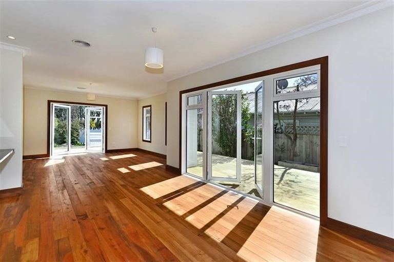 Photo of property in 62 Stapletons Road, Richmond, Christchurch, 8013