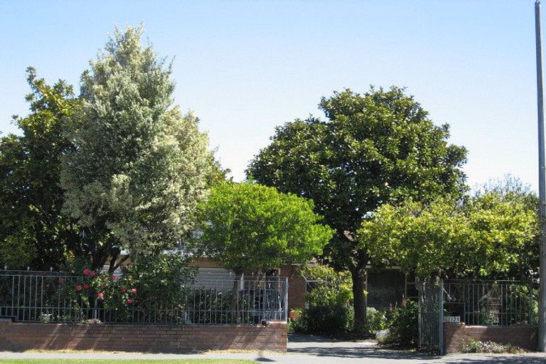Photo of property in 123 Memorial Avenue, Burnside, Christchurch, 8053
