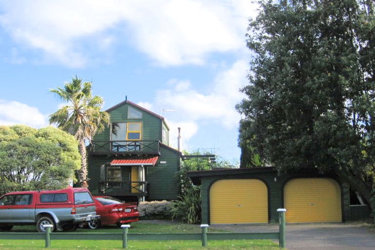 Photo of property in 748 Papamoa Beach Road, Papamoa Beach, Papamoa, 3118