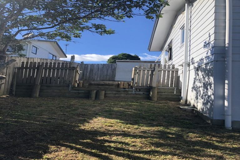 Photo of property in 3/45 Everglade Drive, Goodwood Heights, Auckland, 2105