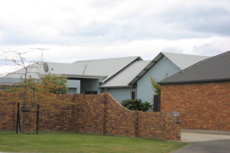 Photo of property in 30b Goodwood Close, Rangiora, 7400