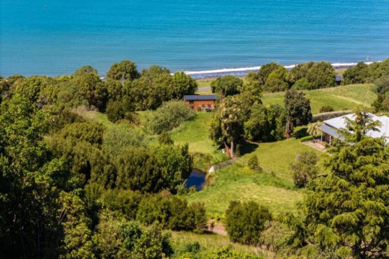 Photo of property in 38 Cemetery Road, Wainui, French Farm, 7582