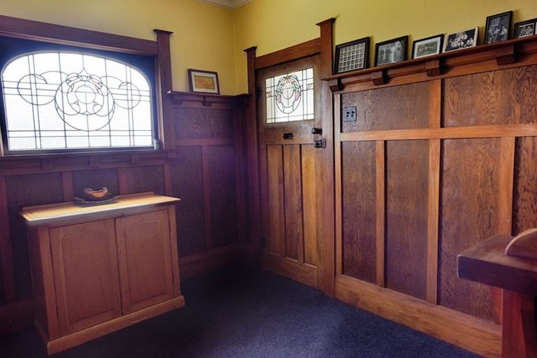 Photo of property in 16 Albany Street, Gore, 9710