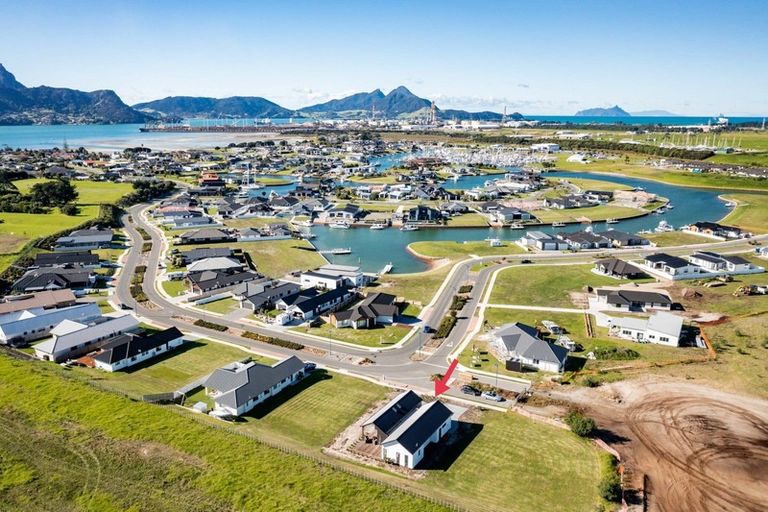 Photo of property in 80 Stace Hopper Drive, One Tree Point, Ruakaka, 0118