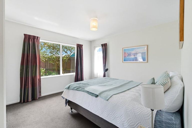 Photo of property in 1/10 Jarrow Place, Halswell, Christchurch, 8025