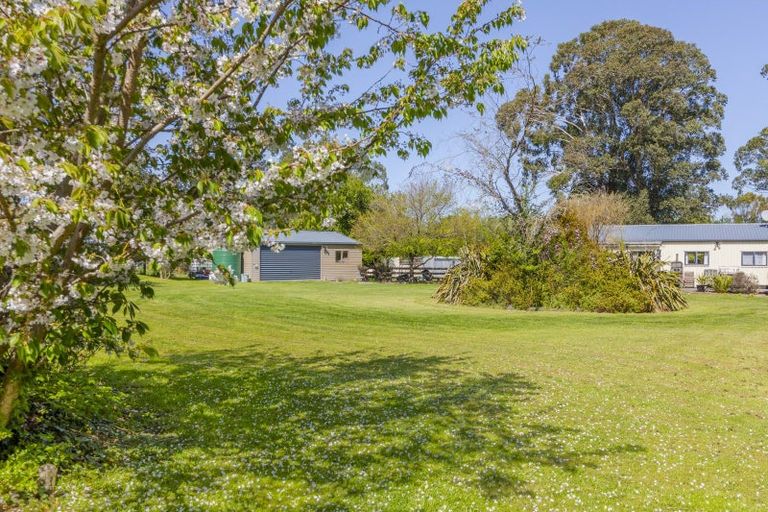 Photo of property in 37 Buckland Street, Tikokino, Waipawa, 4273