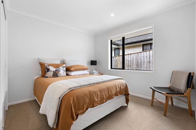 Photo of property in 27 Harriet Johnston Drive, Pokeno, 2402