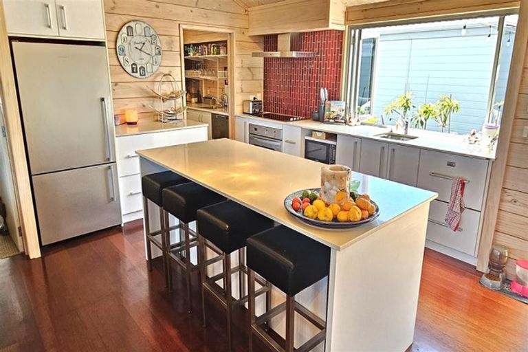 Photo of property in 132 Harbour Drive, Matarangi, Whitianga, 3592