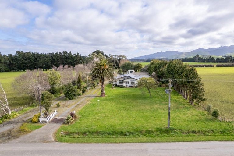 Photo of property in 633 Kiritaki Road, Dannevirke, 4972