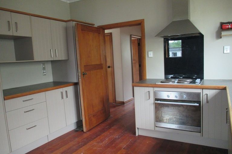 Photo of property in 42 Savage Crescent, West End, Palmerston North, 4412