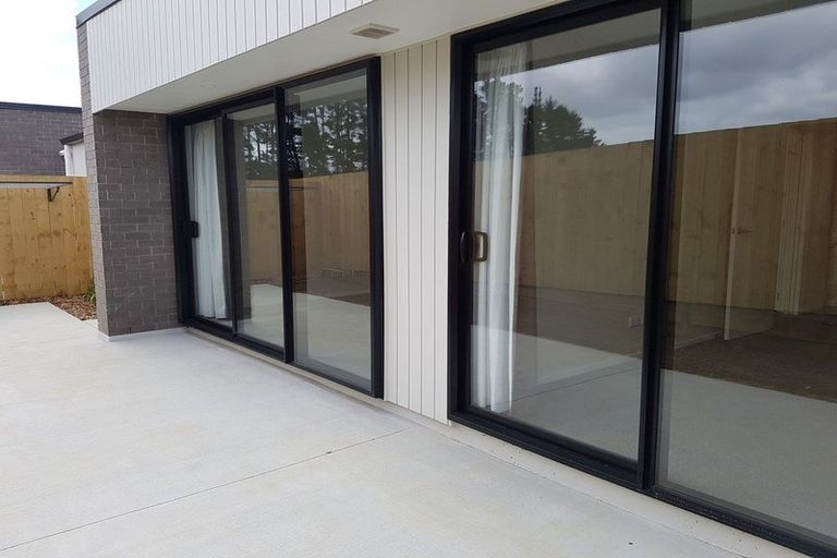 Photo of property in 84 Prado Drive, Pukekohe, 2120