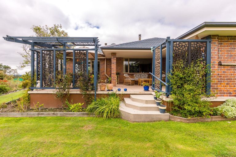 Photo of property in 151 Garlands Road, Waimate, 7979