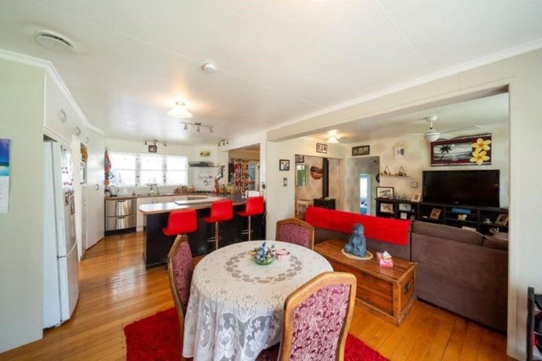 Photo of property in 86 South Road, Manaia, 4612