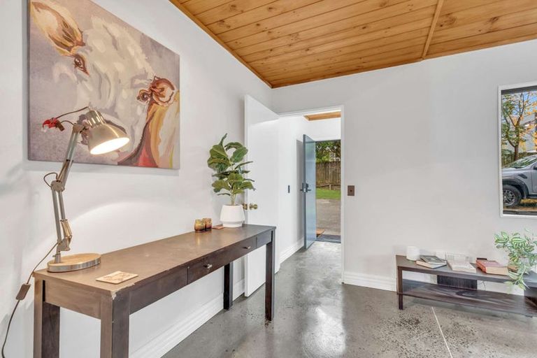 Photo of property in 16a Steeles Lane, Western Heights, Rotorua, 3015