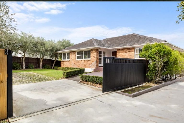 Photo of property in 18 Union Road, Howick, Auckland, 2014