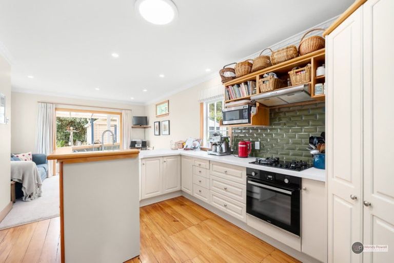 Photo of property in 31 Wainui Road, Waiwhetu, Lower Hutt, 5010