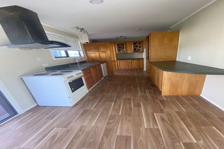 Photo of property in 9 Ransom Smyth Drive, Goodwood Heights, Auckland, 2105