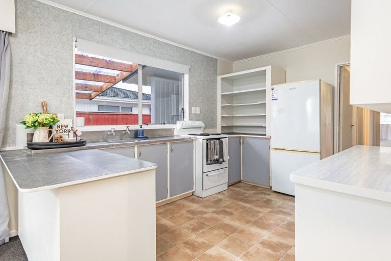 Photo of property in 1 Cavendish Crescent, Awapuni, Palmerston North, 4412