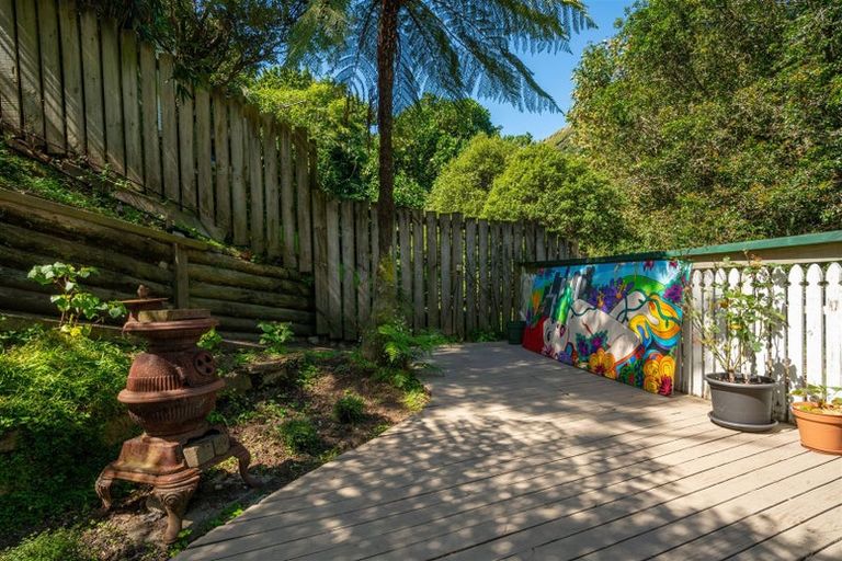 Photo of property in 56 Tilley Road, Paekakariki, 5034