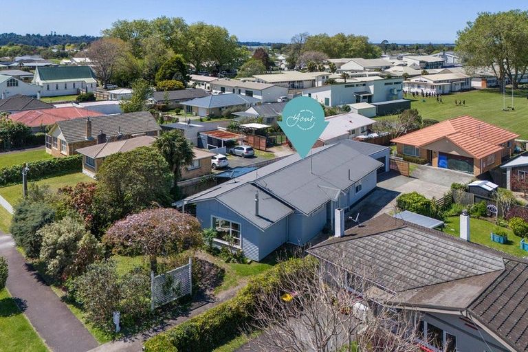 Photo of property in 12 Carisbrooke Street, Katikati, 3129