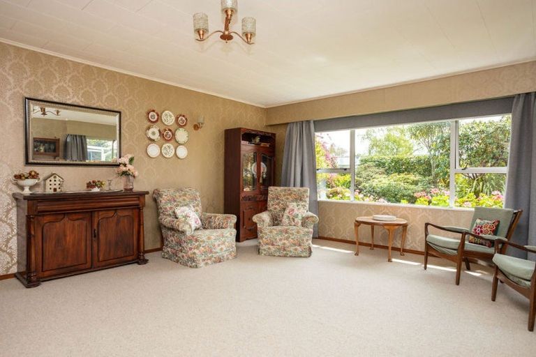Photo of property in 17 Rawhiti Street, Dannevirke, 4930