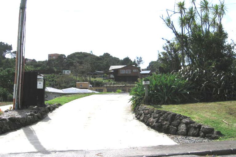 Photo of property in 3/63 Rangeview Road, Sunnyvale, Auckland, 0612