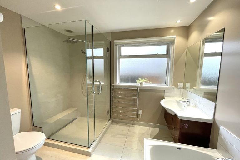 Photo of property in 268 Ilam Road, Burnside, Christchurch, 8053