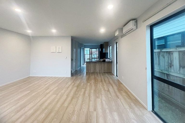 Photo of property in 99 Bellbird Street, Papakura, 2110