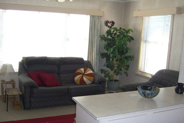 Photo of property in 8 Damien Place, Bromley, Christchurch, 8062