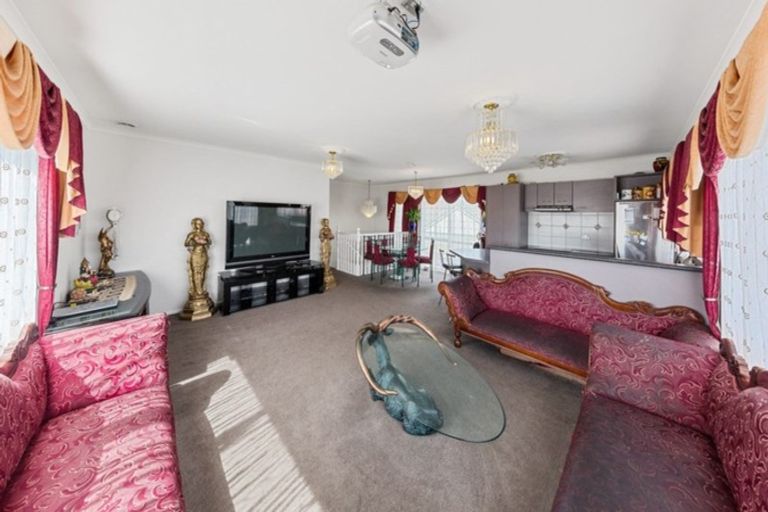 Photo of property in 14 Matarangi Road, East Tamaki, Auckland, 2013