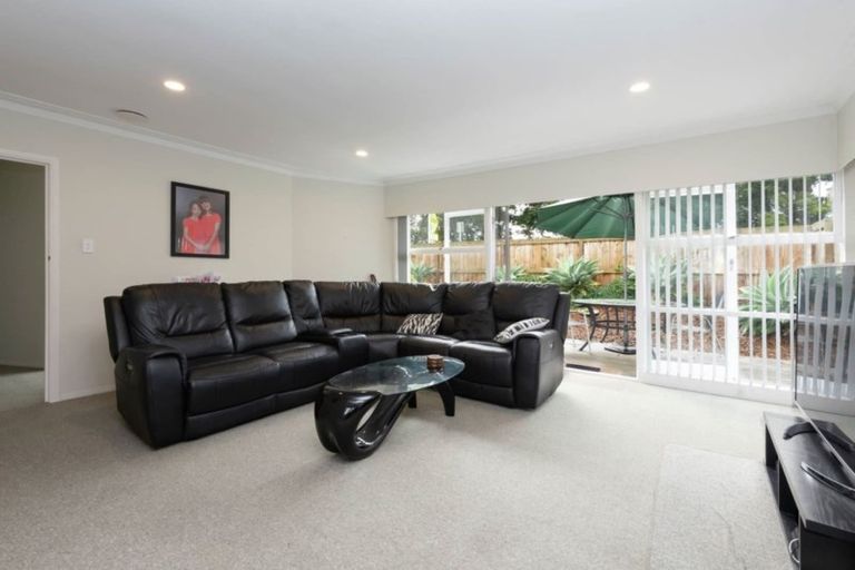 Photo of property in 55 Paparoa Road, Cockle Bay, Auckland, 2014