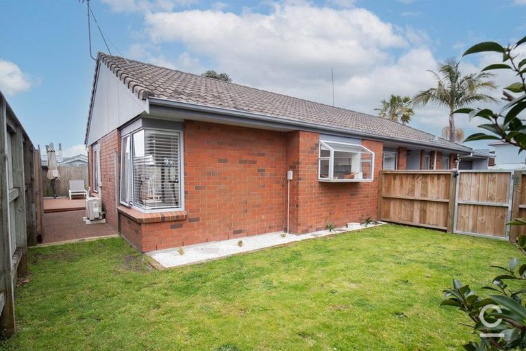 Photo of property in 47b Ngatai Road, Otumoetai, Tauranga, 3110