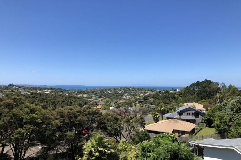 Photo of property in 947 East Coast Road, Torbay, Auckland, 0630