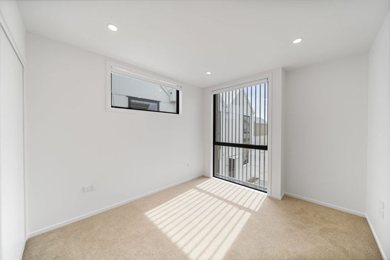 Photo of property in 3/39 Pakuranga Road, Pakuranga, Auckland, 2010