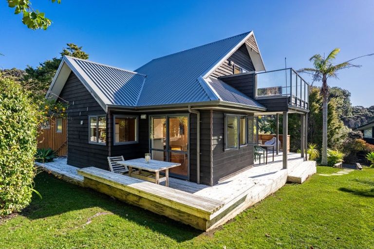 Photo of property in 8 Hector Lang Drive, Langs Beach, Waipu, 0582