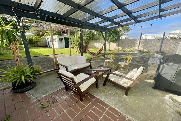 Photo of property in 30 Awamutu Grove, Waiwhetu, Lower Hutt, 5010