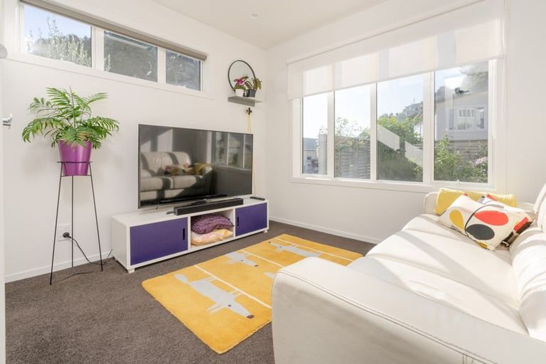 Photo of property in 137c Miramar Avenue, Miramar, Wellington, 6022