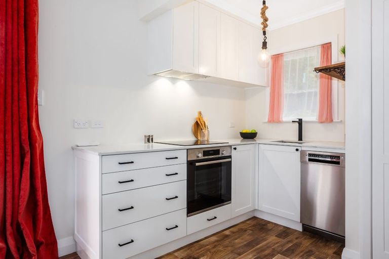 Photo of property in 27 Sunny Grove, Wainuiomata, Lower Hutt, 5014