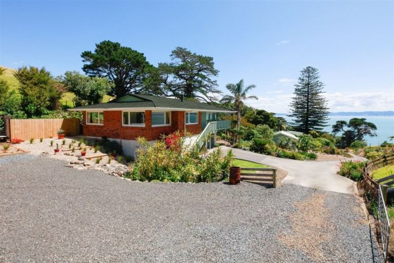 Photo of property in 168 Thames Coast Sh25 Road, Whakatete Bay, Thames, 3575