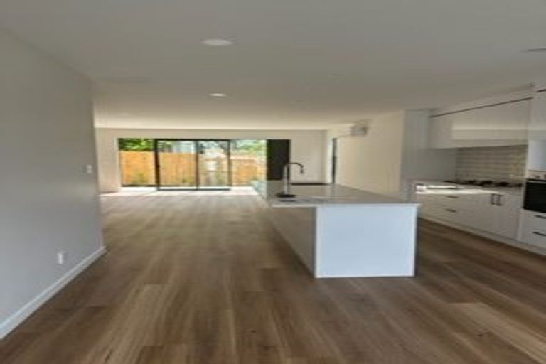 Photo of property in 9 Milenio Crescent, Windsor Park, 0632