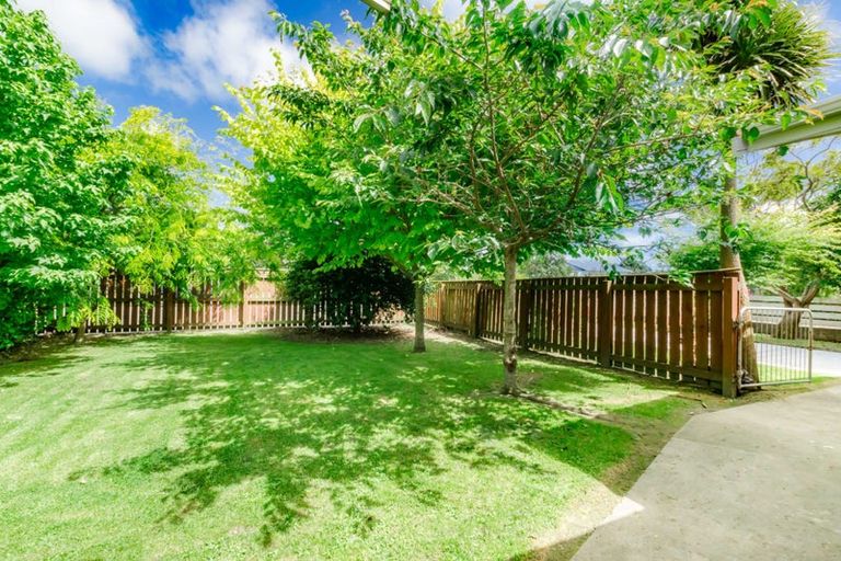 Photo of property in 40 Te Rauparaha Street, Otaki, 5512