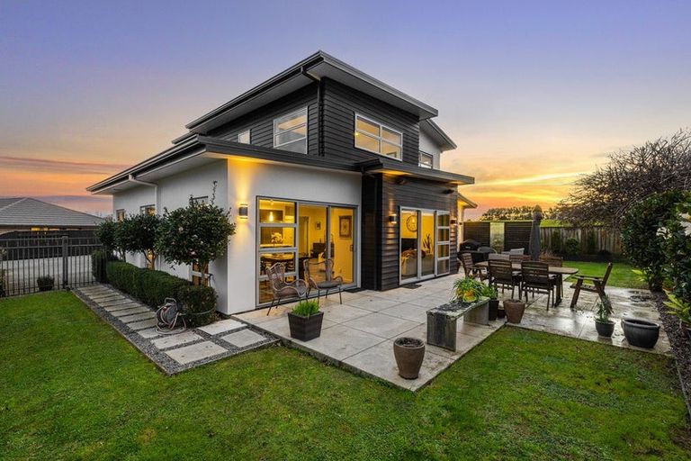 Photo of property in 29 Okarito Avenue, Levin, 5510
